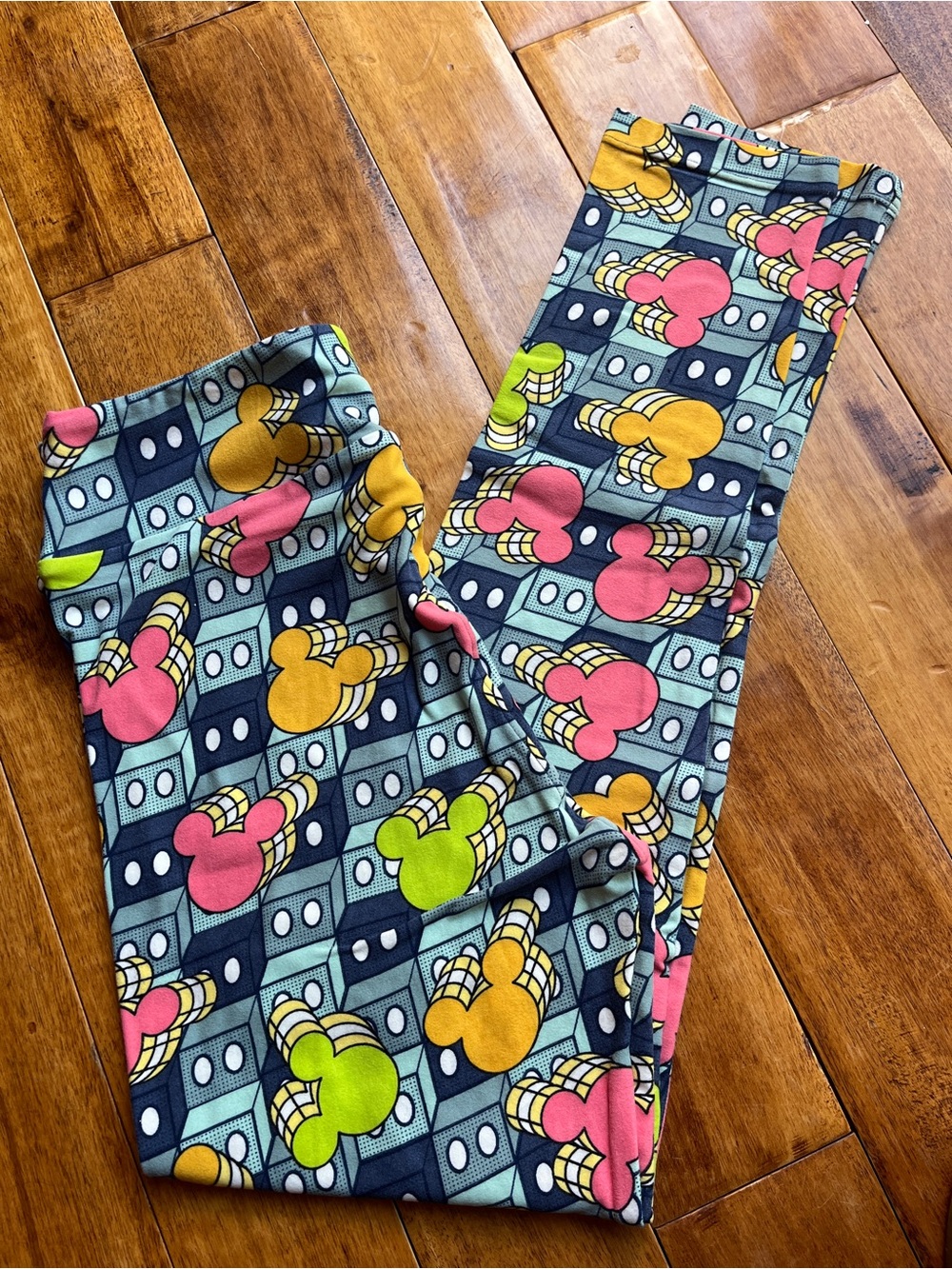 NWT Lularoe Disney Mickey Mouse OS leggings